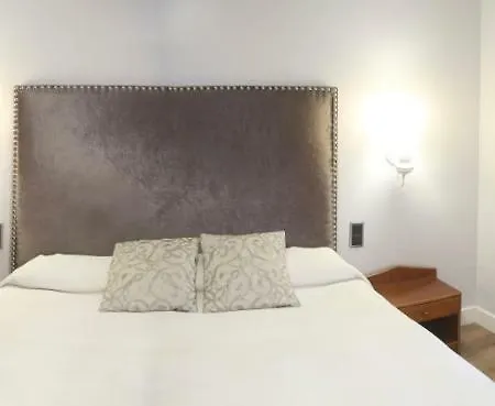 La Carrasca 3*